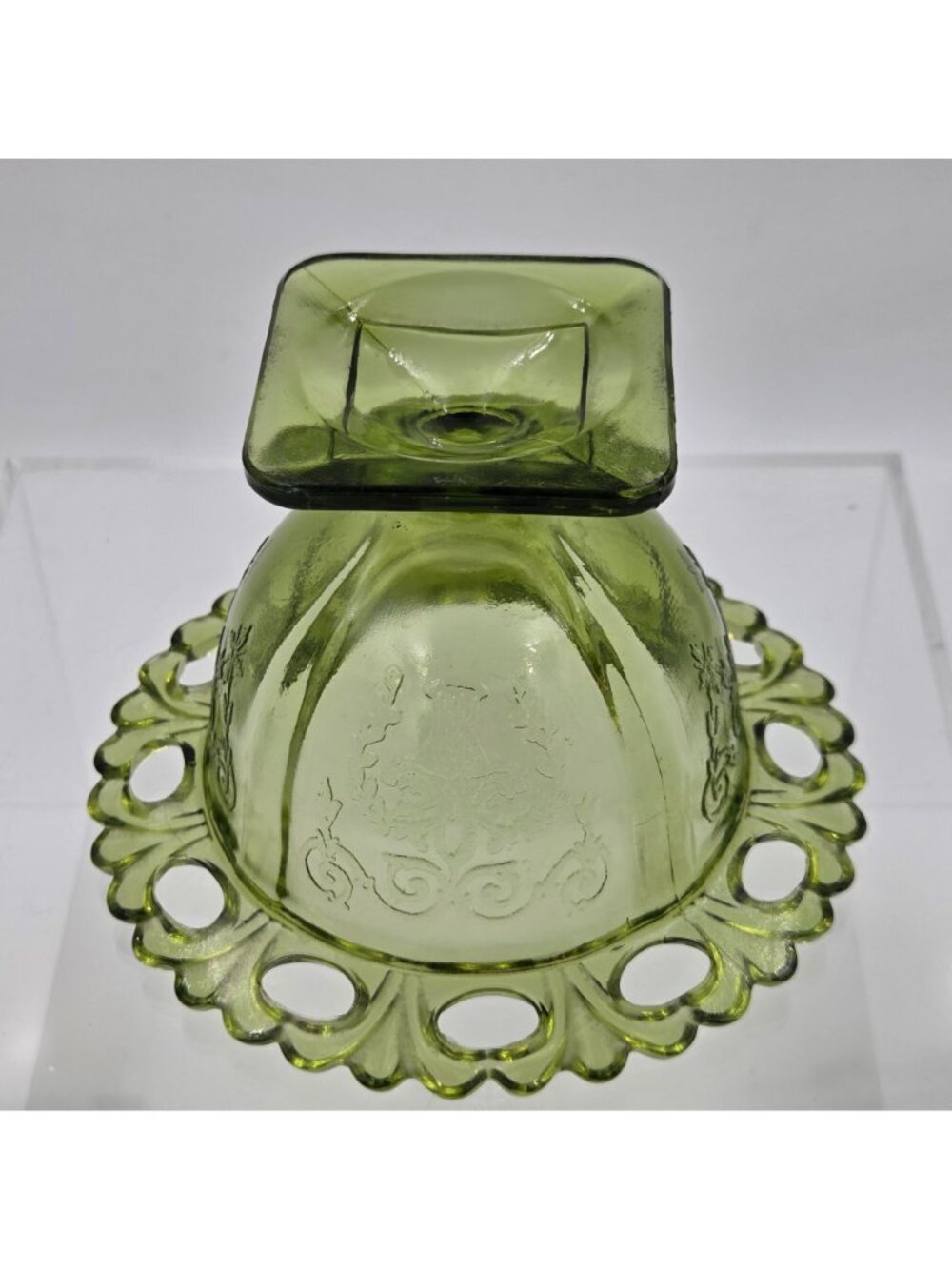 Indiana Glass Lorain Basket Design Avocado Green Glass Footed Lace Trim Planter - Picture 4 of 6